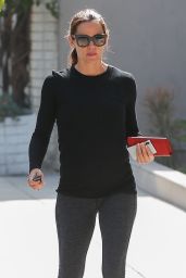 Jennifer Garner in Tights - Santa Monica 06/20/2018