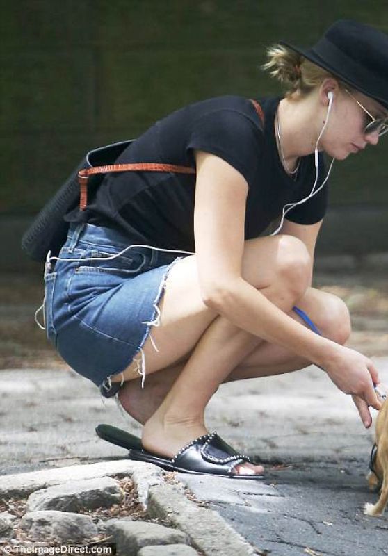 Jennifer Lawrence - Walking Her Dog in NYC 06/25/2018