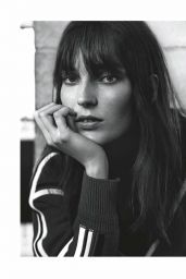 Julia Bergshoeff - Vogue Magazine Australia June 2018 Issue