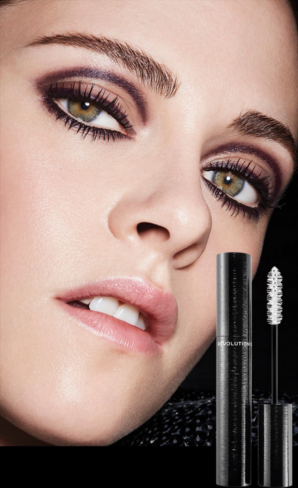 Kristen Stewart Is The New Face Of Chanel Makeup