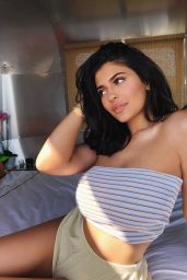 Kylie Jenner - Social Media 06/07/2018