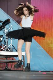 Lauren Mayberry (Chvrches) - Performs Live at Radio 104.5 in New Jersey 06/17/2018