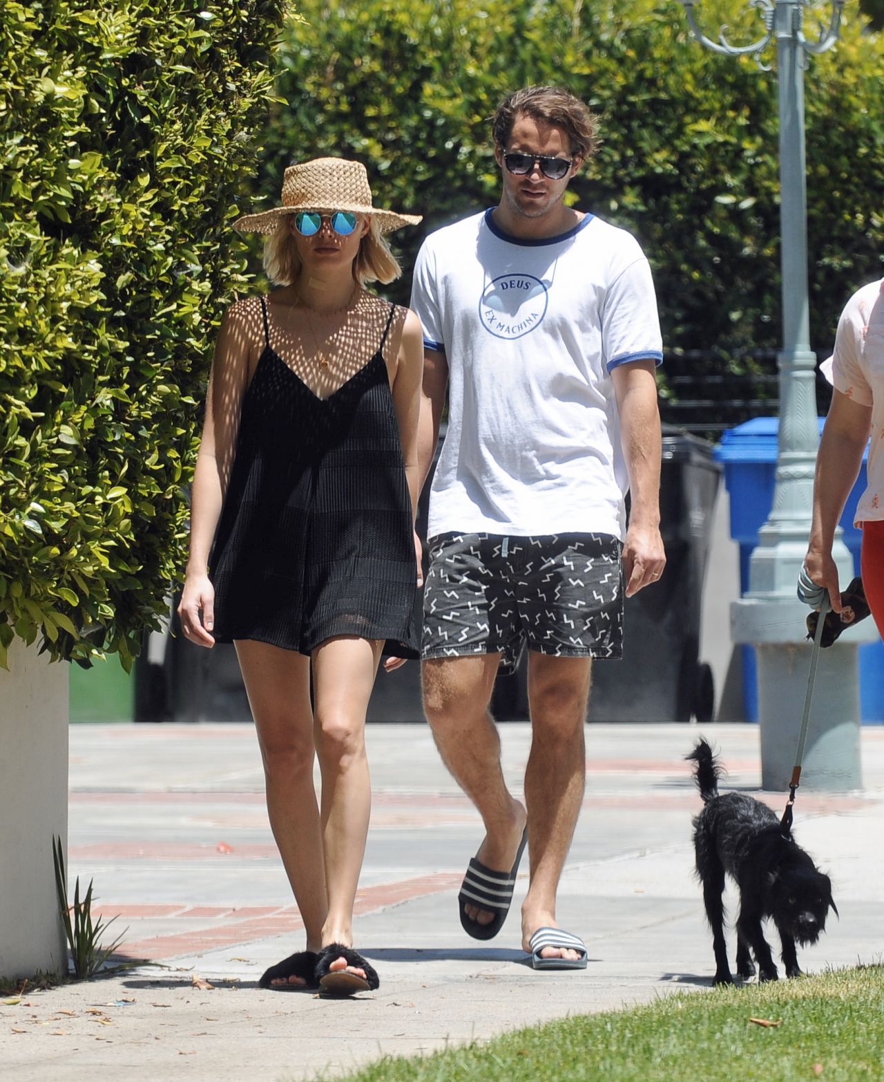 Margot Robbie With Husband Tom Ackerley - Out for a Walk in Los Angeles ...