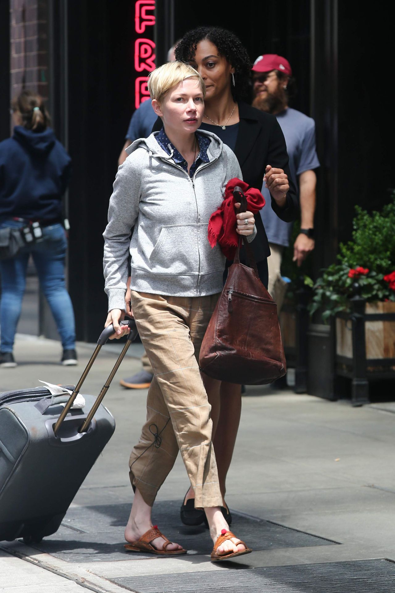 Michelle Williams Style, Clothes, Outfits and Fashion• Page 3 of 10