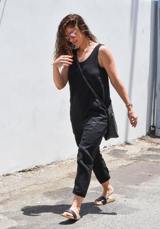 Minka Kelly - Out in Los Angeles 06/20/2018