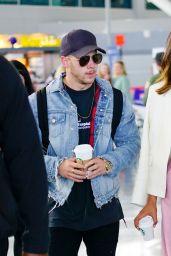 Priyanka Chopra and Nick Jonas - JFK Airport in New York 06/08/2018