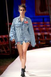 Sara Sampaio – Moschino Show Spring Summer 2019 Menswear and Women’s Resort Collection in LA