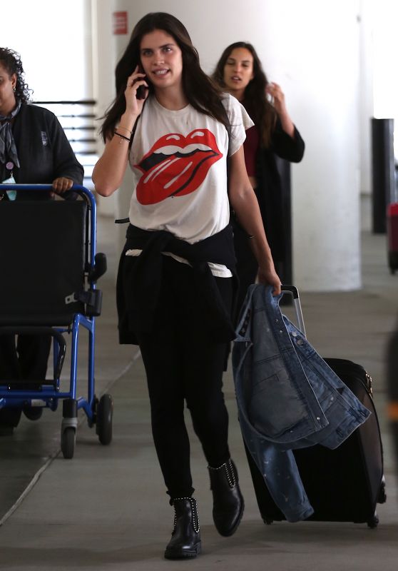 Sara Sampaio Wears Rolling Stones T Shirt - LAX in Los Angeles 06/07/2018