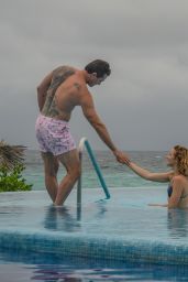 Shantel VanSanten With Her Boyfriend Victor Webster in Mexico, June 2018