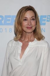 Sharon Lawrence – Reprise 2.0 Presents "Sweet Charity" Play in LA 06/20/2018