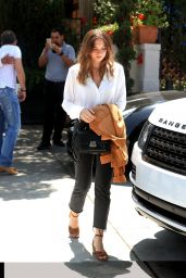 Stella Banderas Has Lunch With Her Father Antonio Banderas in Beverly Hills 06/06/2018