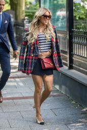 Sylvie Meis - Arriving at Her Apartment in Hamburg 06/27/2018