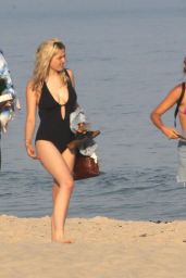 Christie Brinkley and Sailor Brinkley Cook on the Beach in Hamptons, NY 07/01/2018