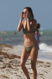 Danielle Knudson - Celebrates Her 29th Birthday in Miami Beach