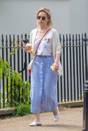 Emilia Clarke in Casual Outfit - Grabs a Coffee in London 07/05/2018