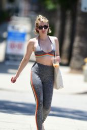 Emma Roberts in Tights in Studio City  07/07/2018