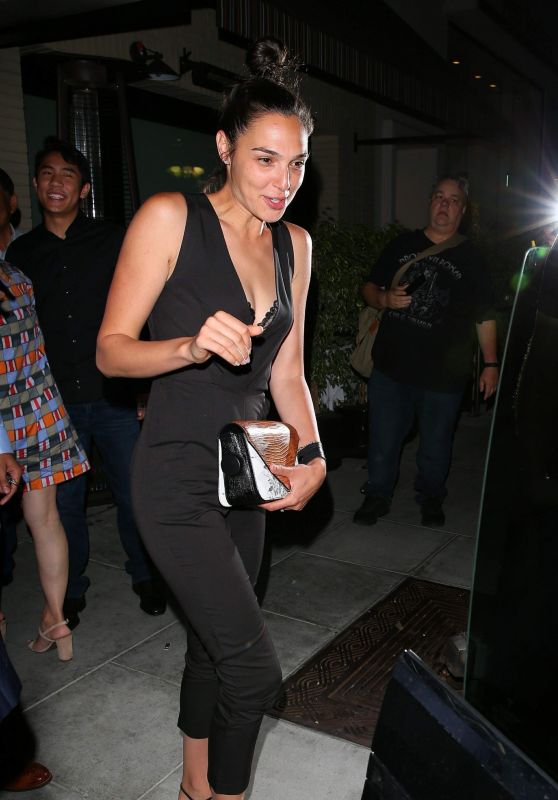 Gal Gadot Night Out Style - Leaving The Palm Restaurant in Beverly Hills