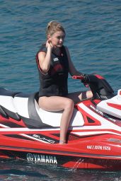 Gigi Hadid in Bikini - Mykonos Island 07/02/2018