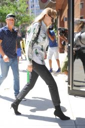 Gigi Hadid in Dino Denim Jacket - Leaving Marc Jacobs Offices in SoHo, NY 07/20/2018