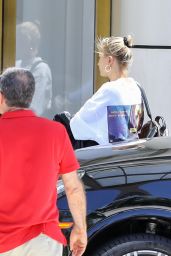 Hailey Baldwin and Justin Bieber Out in Beverly Hills 07/22/2018