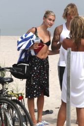Hailey Baldwin and Justin Bieber - Romantic Picnic on the Beach in The Hamptons, NY 07/03/2018