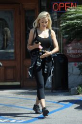 Holly Madison in Leggings - Out in Los Angeles 06/30/2018
