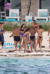 Jennifer Lopez in Bikini in Nassau 07/24/2018