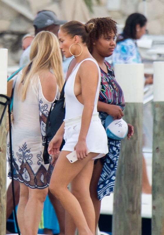 Jennifer Lopez - Out in Nassau 07/27/2018