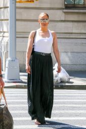 Jennifer Lopez - Shopping in New York City 06/30/2018