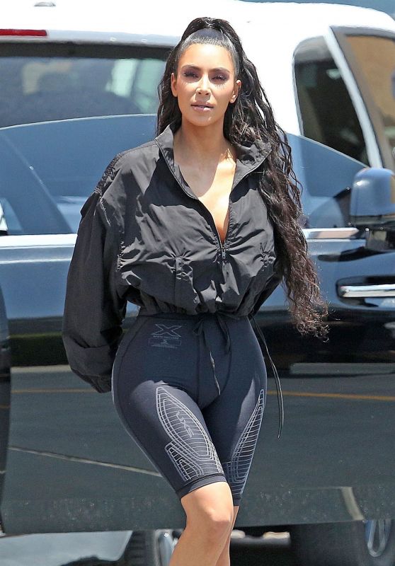 Kim Kardashian - Leaves the Saved By The Max Pop-Up Diner in West ...