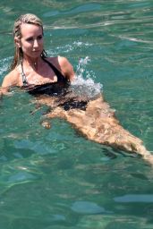 Lady Victoria Hervey in Bikini - Regina Isabella Hotel in Ischia 07/19/2018