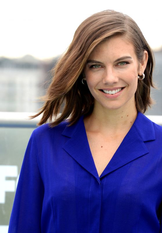 Lauren Cohan - "The Walking Dead" Photocall at San Diego Comic-Con