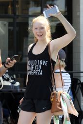Molly Quinn - Outside Cycle House in Studio City 07/28/2018