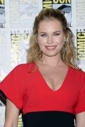 Rebecca Romijn - "The Death of Superman" Photocall at 2018 SDCC