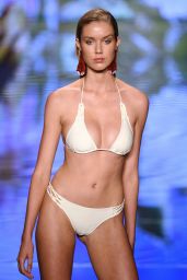 Sinesia Karol Show - Miami Swim Fashion Week Spring/Summer 2019