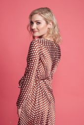 Skyler Samuels – Photoshoot Powered by Pizza Hut at 2018 San Diego Comic Con