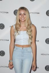 Sophia Strauss – Los Angeles Beautycon Festival 2018