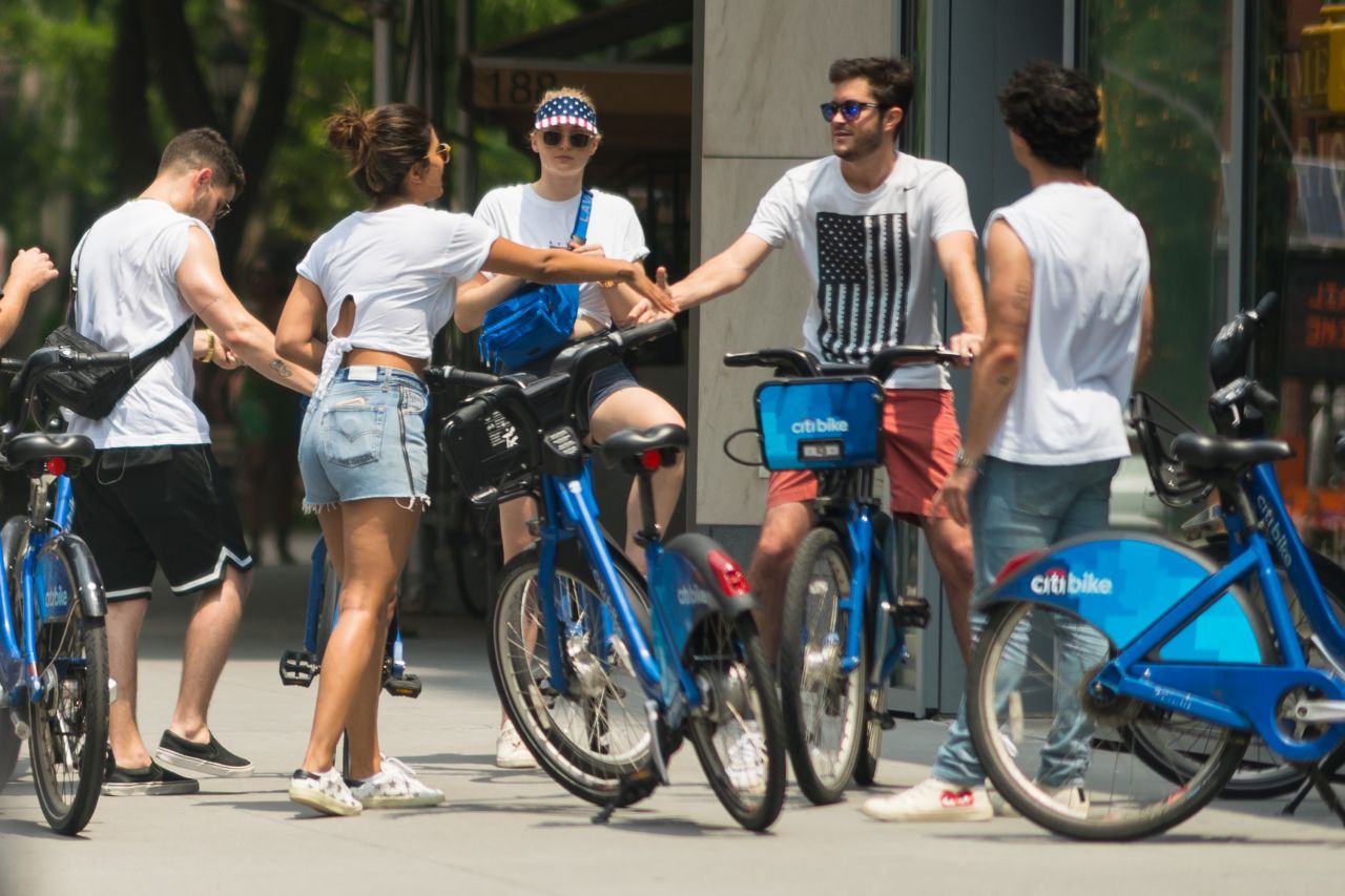 sophie-turner-and-priyanka-chopra-go-for-a-ride-on-citibikes-in-nyc-july-2018-9.jpg
