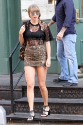 Taylor Swift in Mini Skirt and Black Lace Top Out in Manhattan, NY 07/20/2018