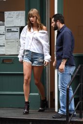 Taylor Swift Leggy in Jeans Shorts - Leaves Her Apartment in NYC 07/22/2018