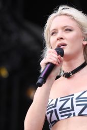 Zara Larsson Performs at Lollapalooza Paris Festival 07/22/2018