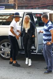 Ashlee Simpson at The Bowery Hotel in NYC 08/17/2018