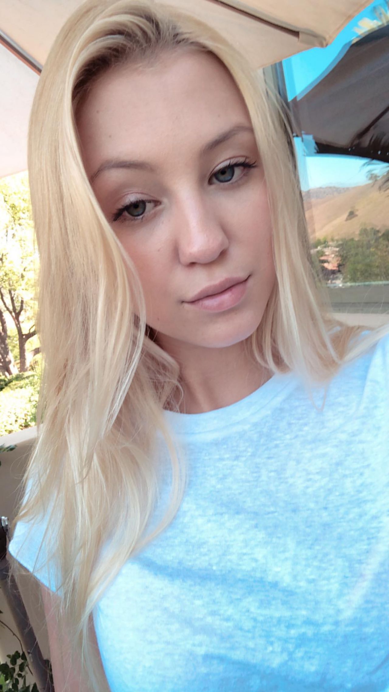 Ava Sambora - Social Media 08/16/2018 • CelebMafia