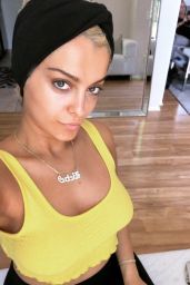Bebe Rexha - Social Media 08/10/2018