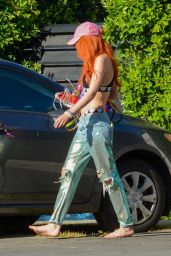 Bella Thorne - Out in LA 08/03/2018