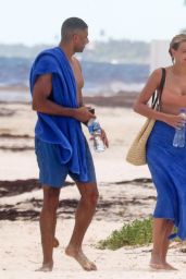 Bregje Heinen and Her Boyfriend Ro Parra-Grady on the Beach in Tulum 08/28/2018