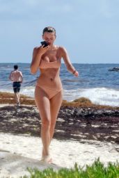 Bregje Heinen in Bikini on the Beach in Tulum 08/28/2018