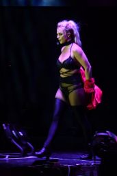 Britney Spears Performs at Brighton Pride in Brighton 08/04/2018