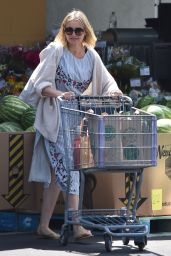 Cameron Diaz - Whole Foods in Glendale 08/25/2018