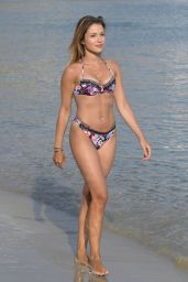 Catarina Sikiniotis in Bikini in Mykonos 08/29/2018